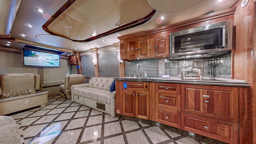 2006 Prevost Royale XLII For Sale